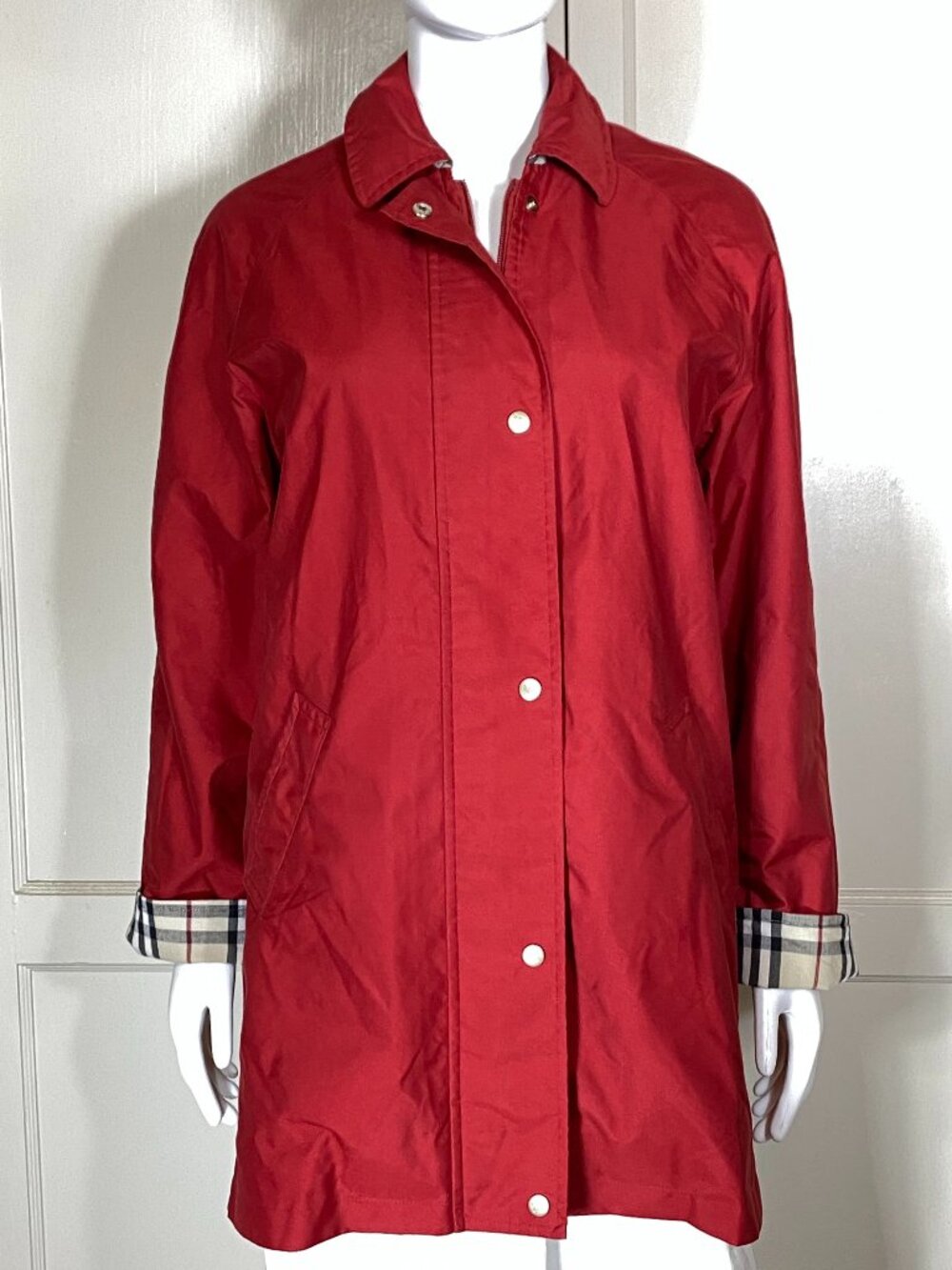 BURBERRY London Vintage Red Raincoat Nova Check Lined Made USA Size 2 XS to S